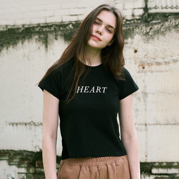 [후러브스아트]  반팔 크롭 티셔츠 HEART 블랙
